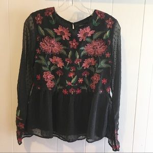💖American Eagle Outfitters  Embroidery Top XS